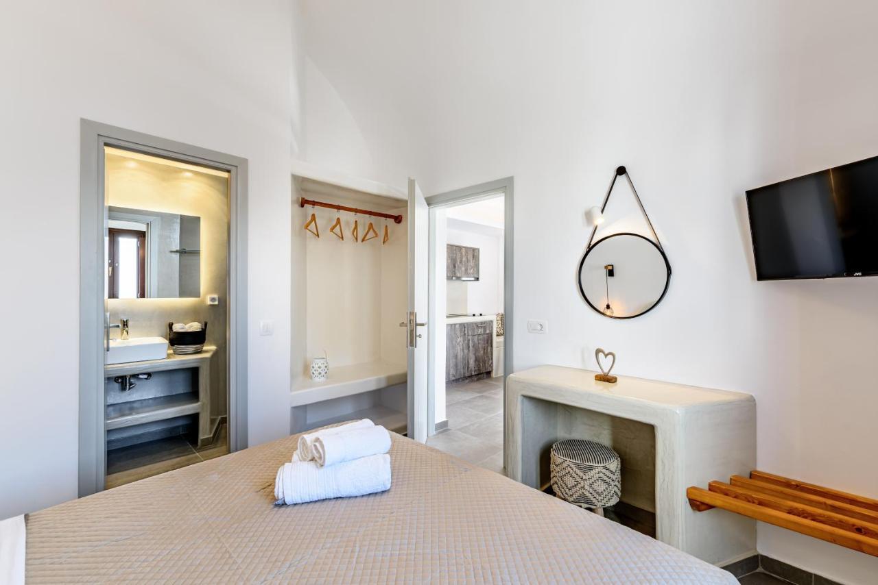 מלון אימרוביגלי Agia Irini מראה חיצוני תמונה